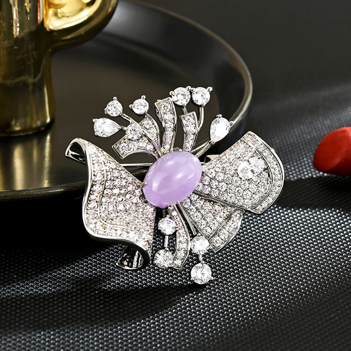 

4 Colors Elegant Micro Inlaid Zirconia Geometric Flower Brooch Fashionable Women's Coat Accessory Classic And Stylish Pin
