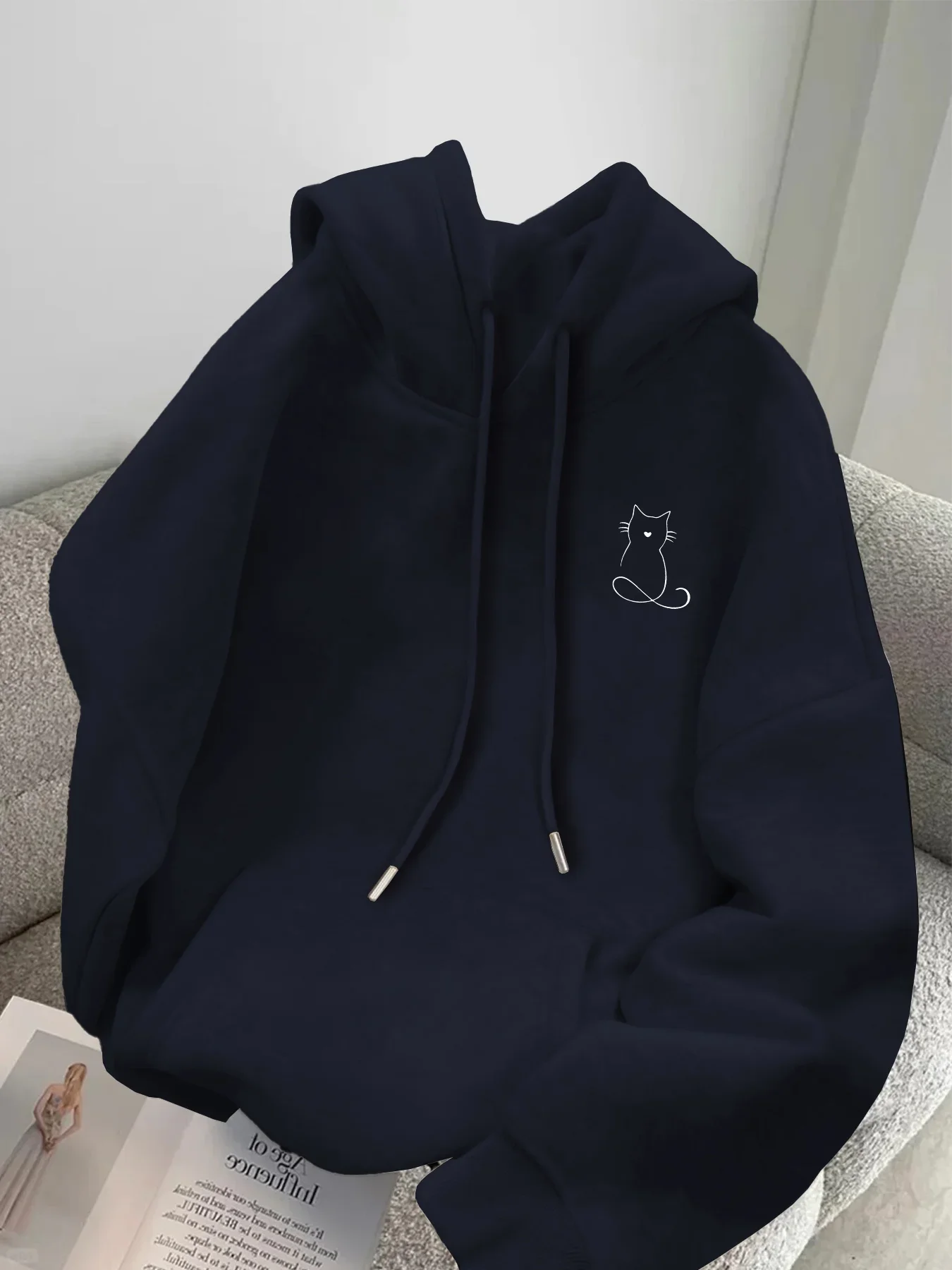 Hip‑hop Simple Line Cat Chest Print Hoodie Men Cute Kitten Graphic Loose Unisex Fleece Hooded Sweatshirt For Fall Winter
