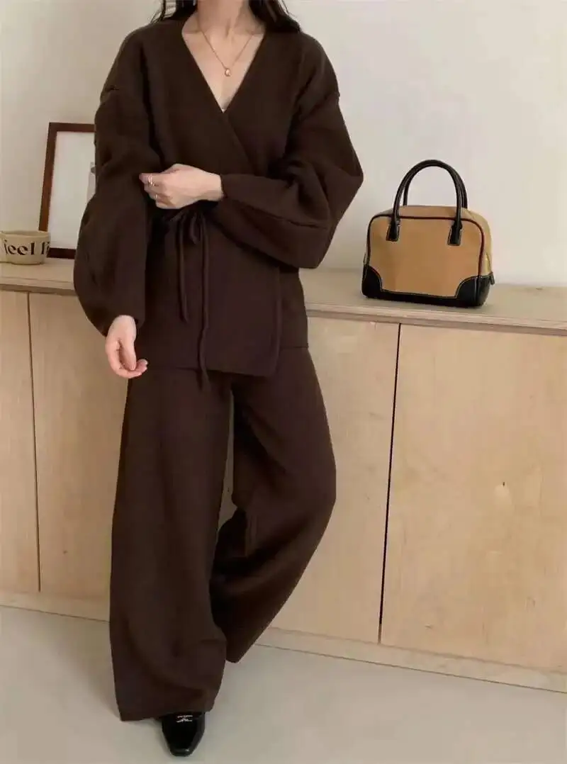 [EWQ] Fashion V-neck Long Sleeve Lace Up Sweater And High Waist Trousers Casual Women Knit Set Clothing 2025 Autumn New 16O1719