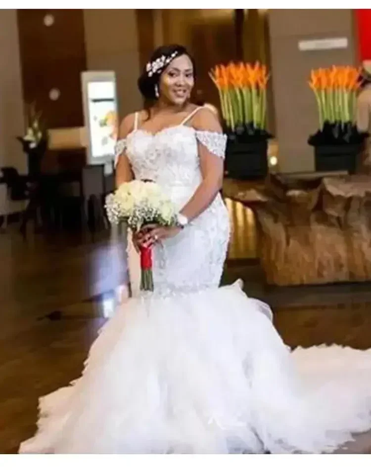 Customized African Plus Size Spaghetti Straps Mermaid Off Shoulder Custom Made Bridal Bride Lace Wedding Dress