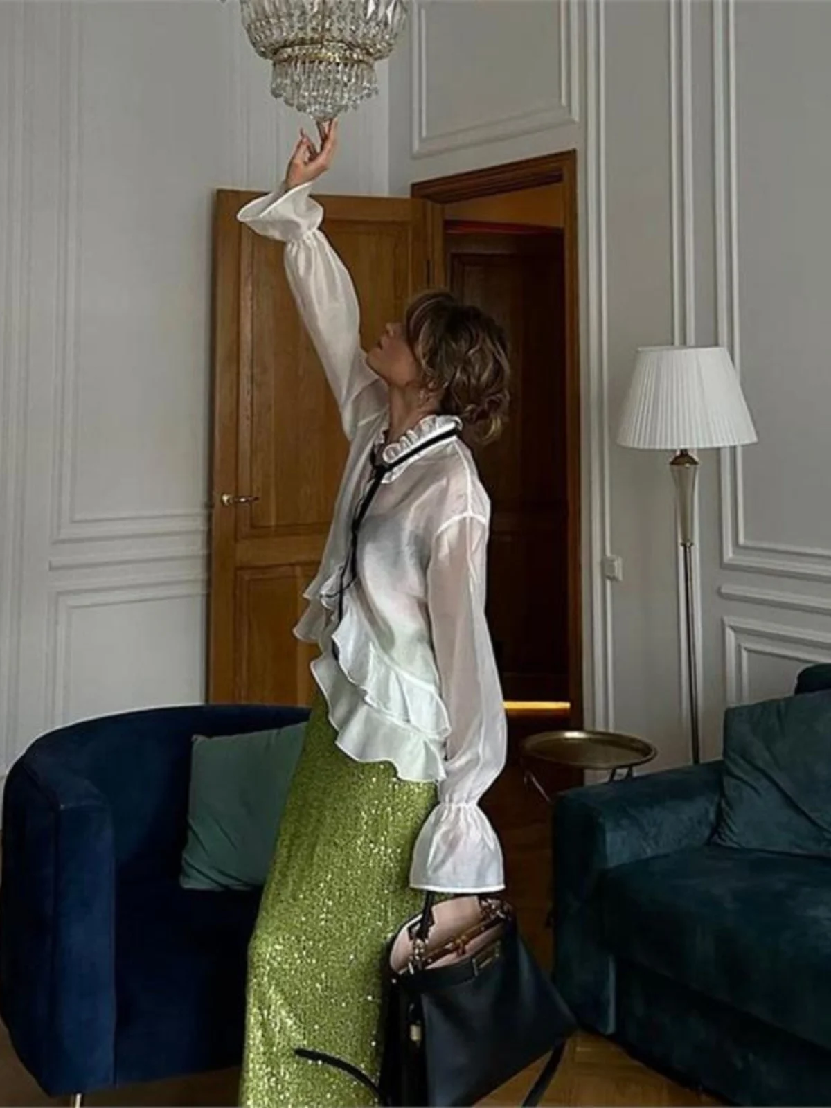 Sexy, doorschijnende blouse met wijde mouwen, Franse stijl, losse pasvorm, lange mouwen, hoge kraag, kleurige T-shirt van acetaatvezel