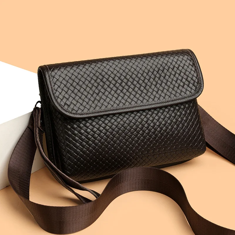 

2026 New Guochao Leather Woven Breast Bag Men's Bag Lightweight Messenger Bag Solid Color Cowhide Shoulder Bag