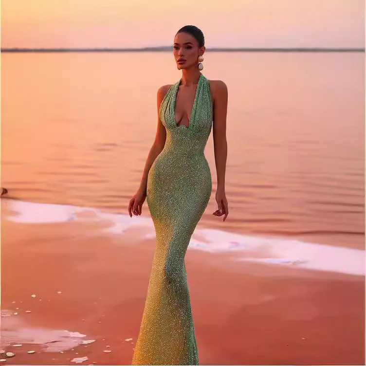 Fishtail maxi dress with sleeveless halter neckline,sequined deep V-neckline,sensual and sophisticated evening gown