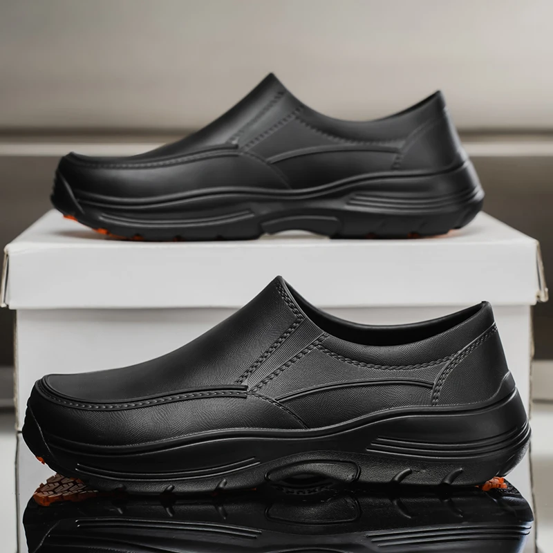 Four Seasons Chef shoes men's non-slip waterproof oil-proof safety shoes breathable canteen special work shoes men's rain boots