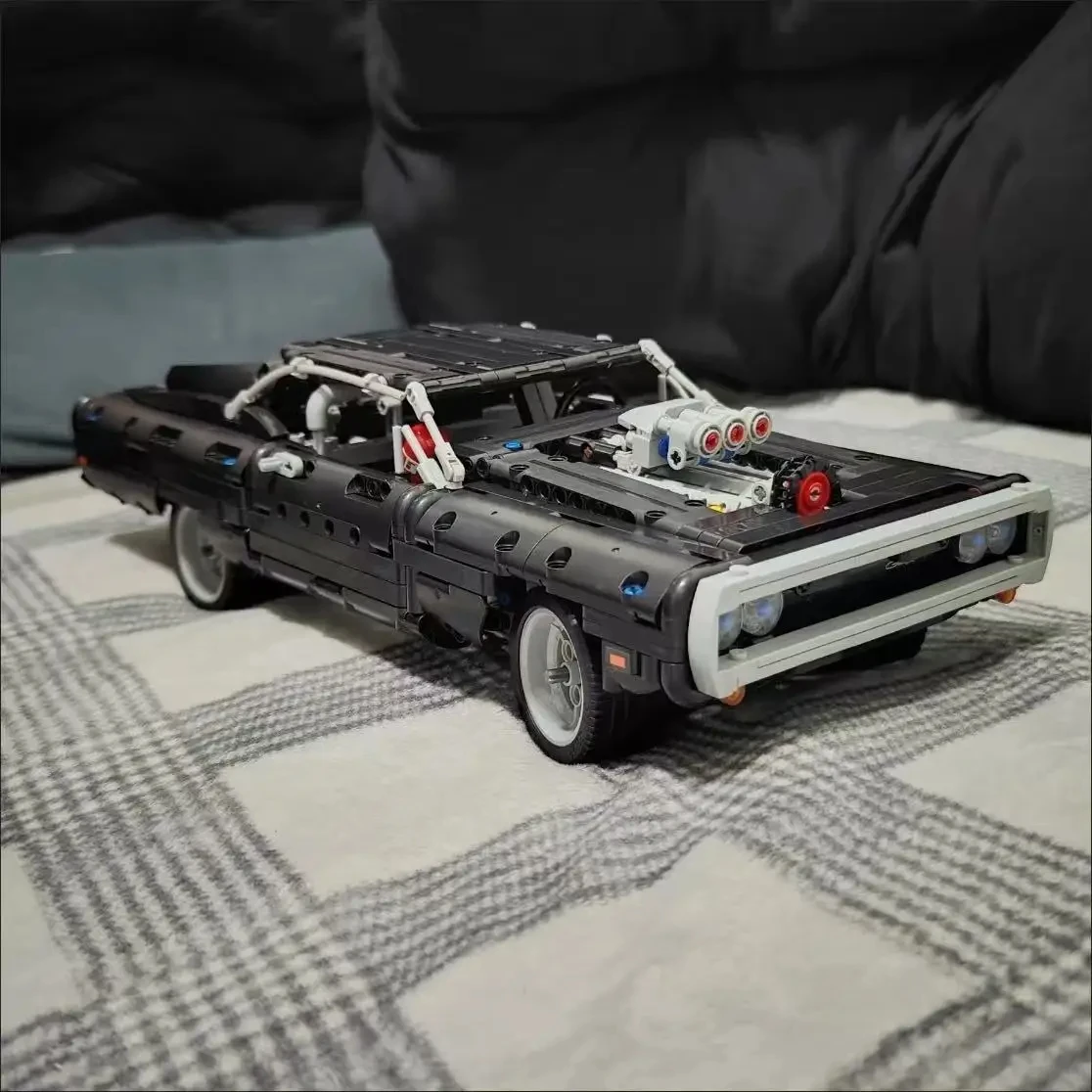 New car dodge charger racing car 2026 building block model movie Fast and Furious famous car brick male and female youth toys ho view 2