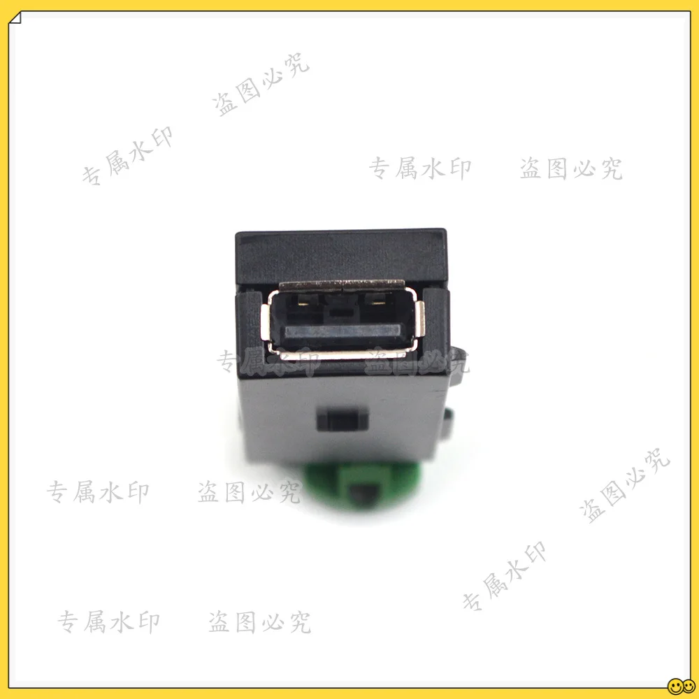 

USB-адаптер MIB2 MDI AMI для CarPlay, медиа-устройства, AUX, разъем для VW Golf 7 MK7 VII, Passat B8 5Q0035726E 5Q0 035 726 E
