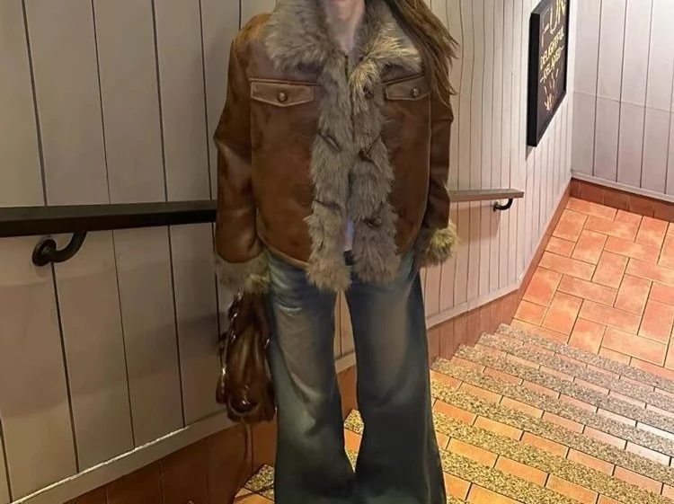 الرجعية القديمة خياطة معطف 2025 الخريف والشتاء الدافئة بلون المرأة الشارع Breezepelt معطف الملابس المبطنة بالقطن