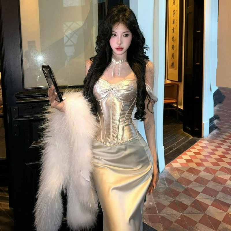 

Элегантный женский костюм во французском стиле: комплект из юбки-«рыбки» с высокой талией и топа, осень-зима 2026, модный, класса люкс