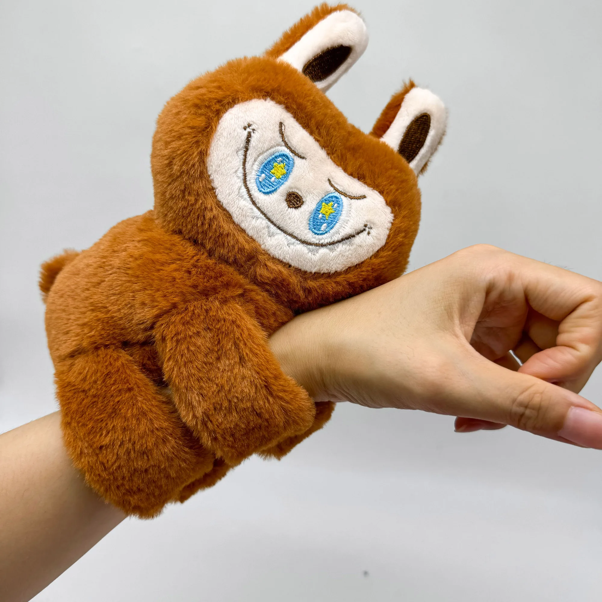 

Anime Dragon Monster Snap Plush Bracelet Toy Stitch Cartoon Wristband Doll Soft Plush Bag Accessories Kids Birthday Gifts