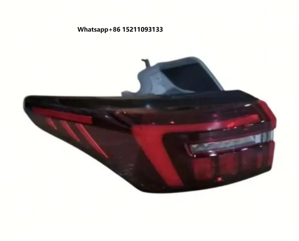 High Quality Auto Spare Parts  Tail Lamp  Outer Rear Light Assembly