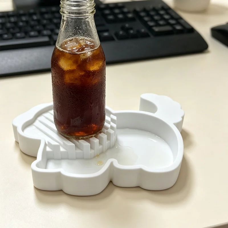 Simple White Puppy-Shaped Condensation Water Collection Tray, Cute Desktop Coaster, Washable Draining Tray, Suitable for Holding Iced Tea, Soda, and Everyday Small Accessories