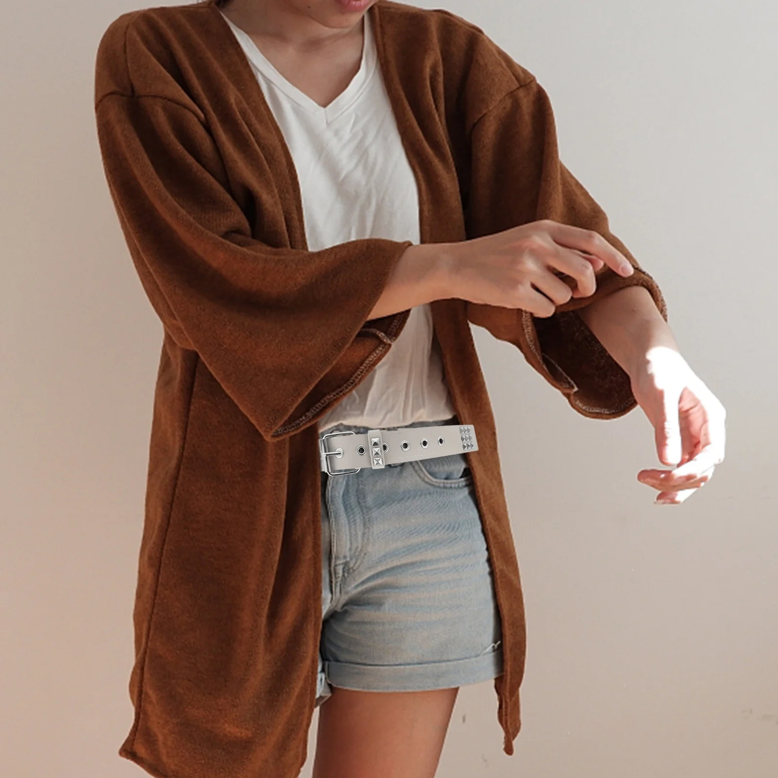 

1Pcs Stylish Rivet Belt PU Highquality Durable Practical Portable Design Chic Exquisite Eyecatching Daily Wear Gift