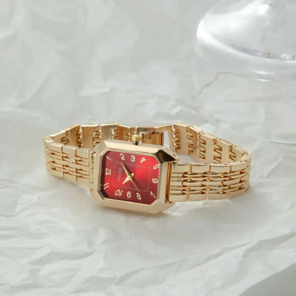 Hot Stainless Steel Quartz Watches Quartz Square Women Wristwatch Business Luxury Gift Strap Watch Student