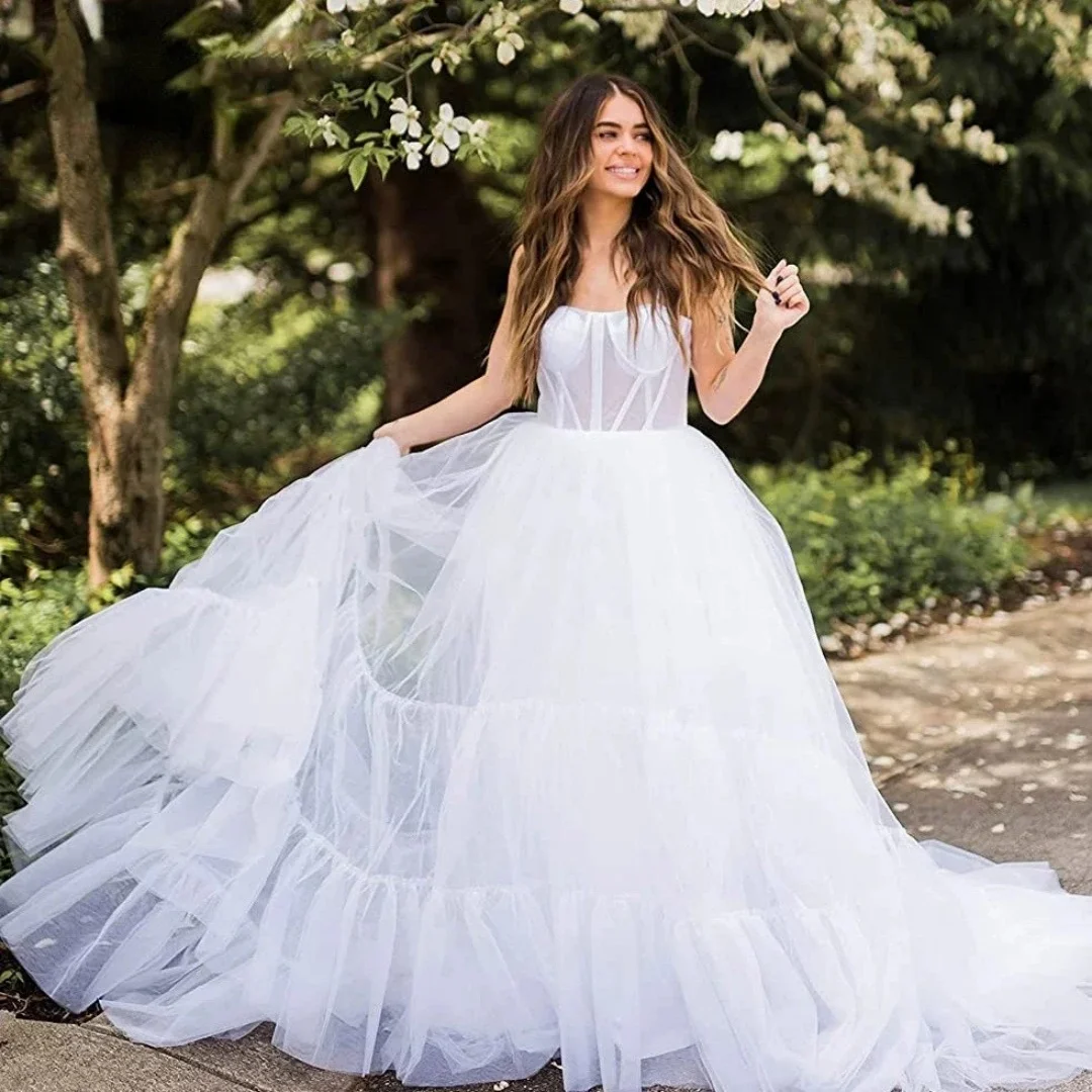 

Customized 2026 Sexy Tulle Wedding Dress Spaghetti Straps Sleeveless Wedding Dresses Multi Layers Corset Bustier Bridal Gowns