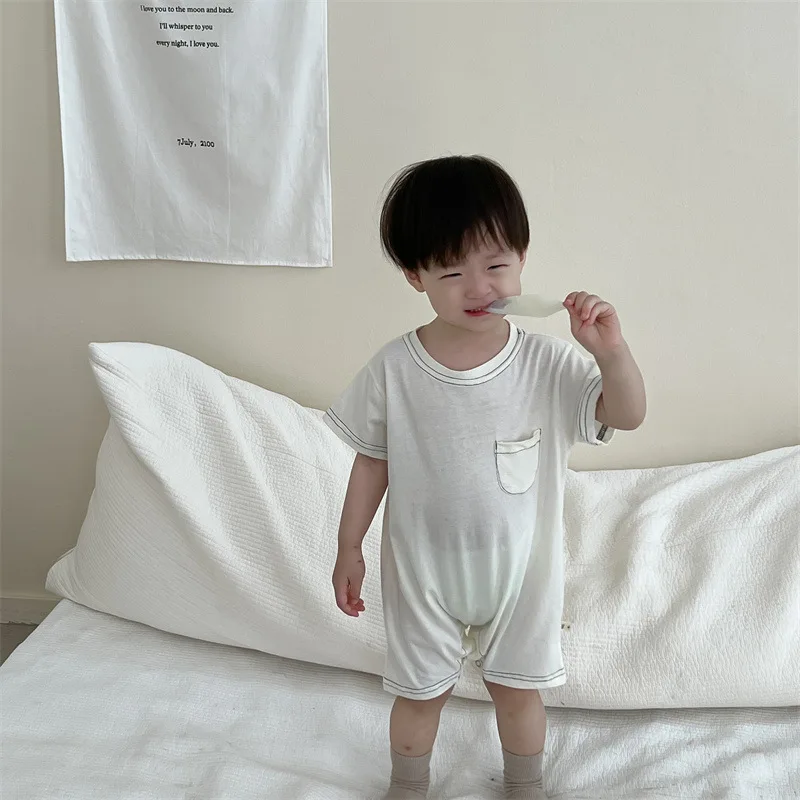 

Rompers Short Sleeved Jumpsuits Baby Thin Korean Childrens Clothing Summer Baby Round Collar Simple 2024 Fashion