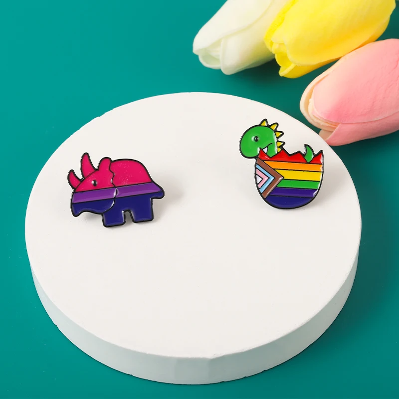 Cute Folding Rainbow Dinosaur Enamel Pins Chibi Triceratops Brooches Lapel Badges Cartoon Animal Jewelry Gifts for Best Friends