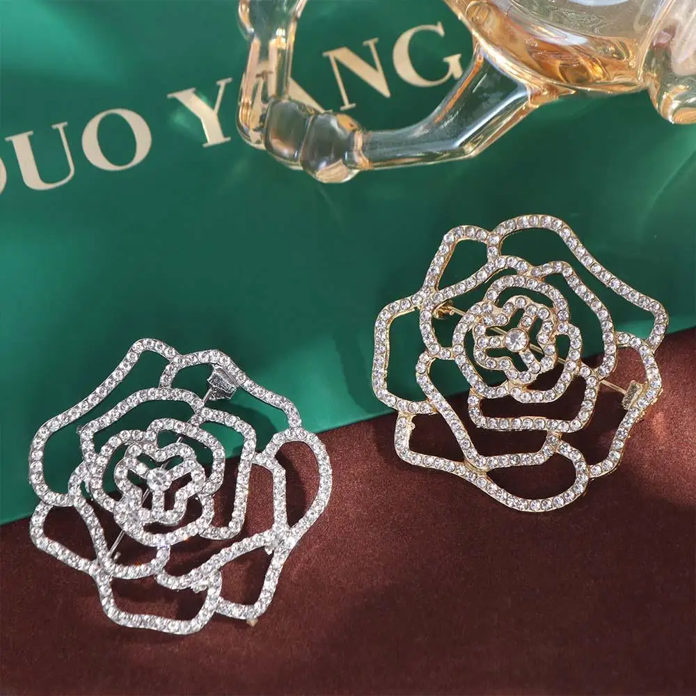 

Full Rhinestone Hollow Camellia Brooch Badge Alloy Suit Collar Pin Korean Style Jewelry Accessories Rhinestone Brooch Gift