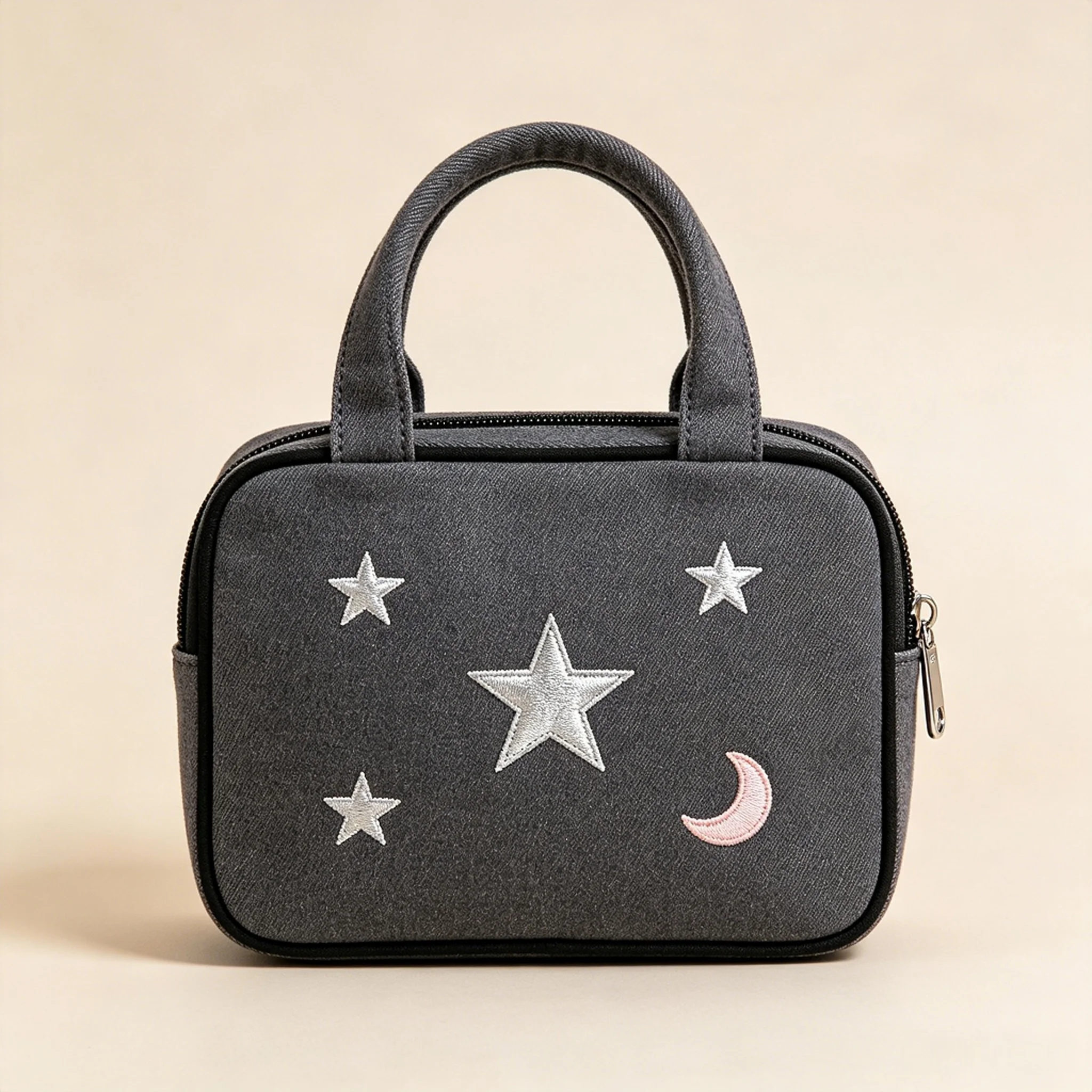 Spring and summer underarm bag for women, trendy and niche design, fashionable chain carrying crossbody bag