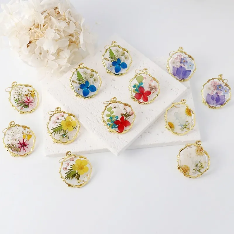 Exquisite Dried Flower Earrings Handmake Epoxy Resin Pressed Flower Earrings Colorful Flower Plant Earring Custom Accessories