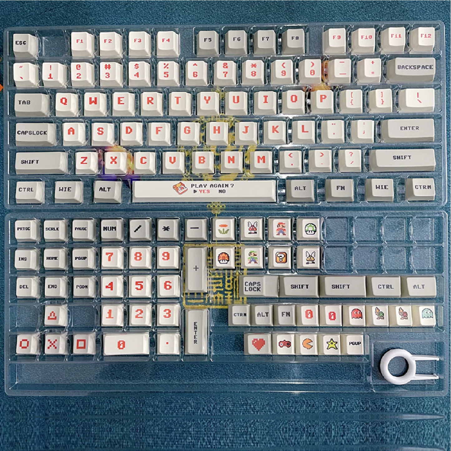 Retro red and white machine original height keycap pbt sublimation adaptation 104/68/87/98 mechanical keyboard