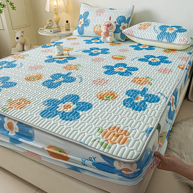 Class A maternal and infant grade cool silk mattress model latex mat small fresh summer mattress cover non-slip removable