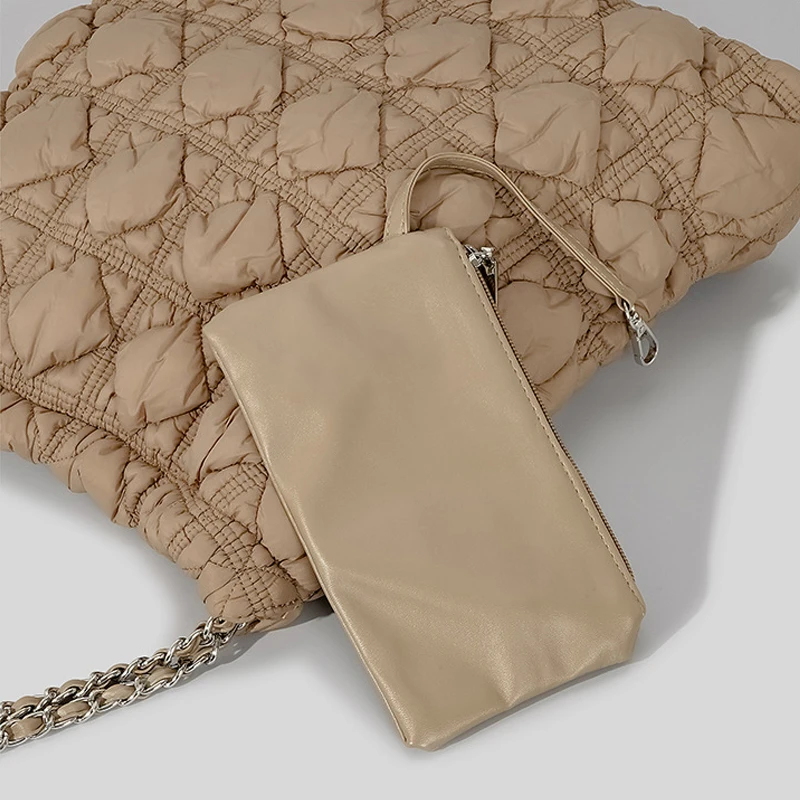 Casual Lingge Quilted Women Shoulder Bags Designer Padded Handbags Nylon Down Cotton Large Capacity Tote Bag Female Purse 2023