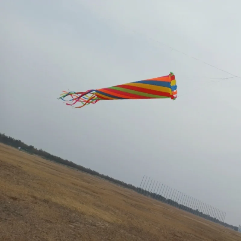 Darmowa wysyłka obrotowa przewód powietrzny latawiec bęben latawiec wisiorek nylonowy parasol cometas voladoras latawiec latający papalotes