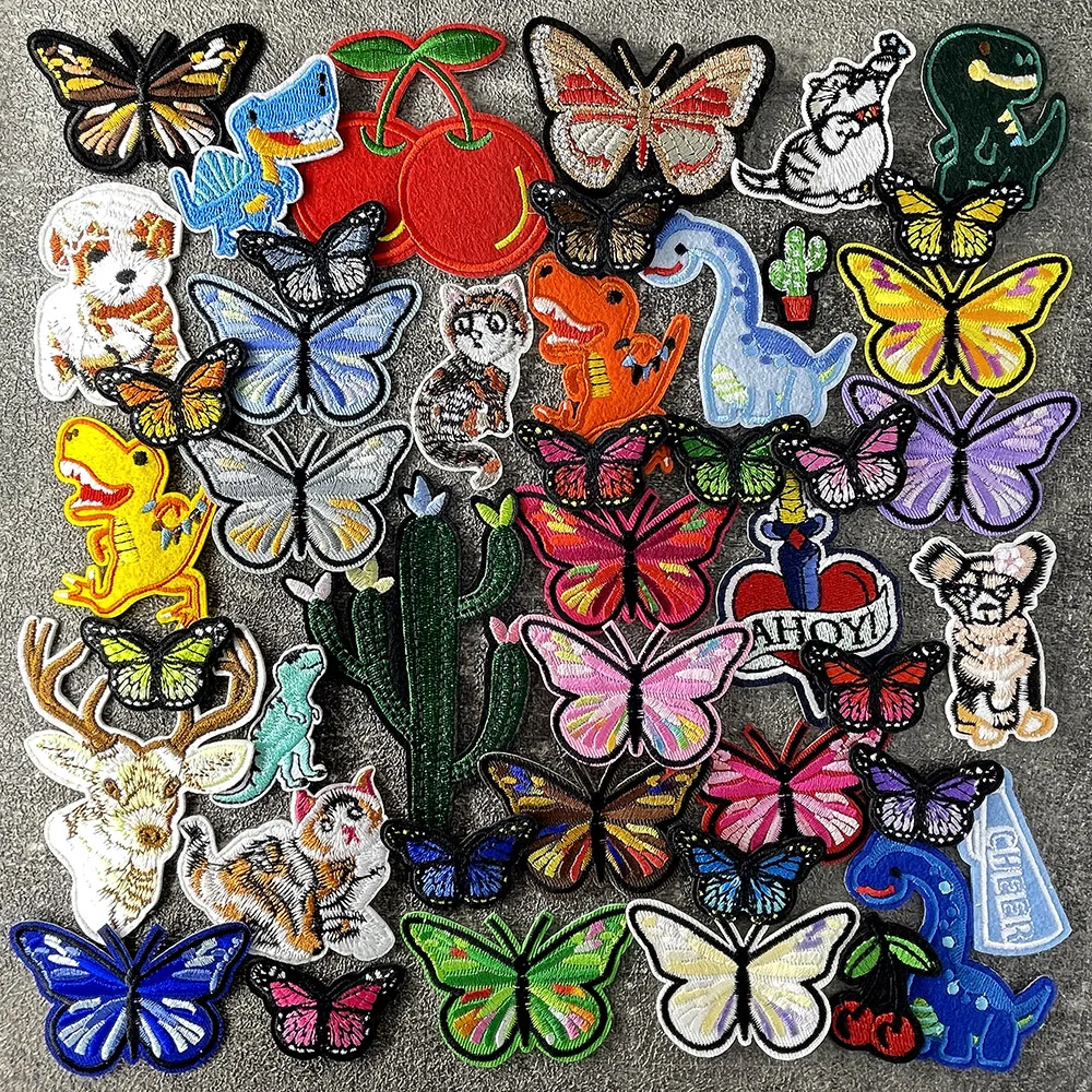 فراشة ديناصور الكرتون الحديد على بقع للملابس المطرزة الخياطة زين إصلاح الضرر الديكور تعديل التصحيح