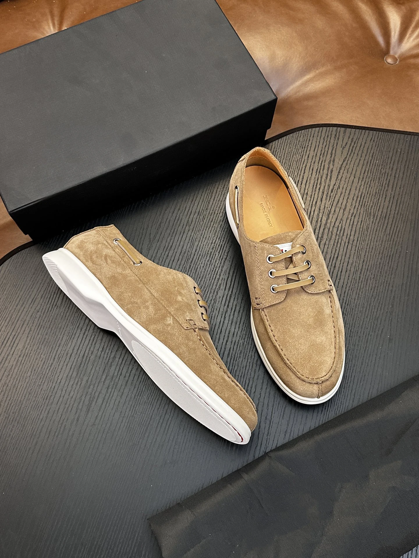 

Обувь OECHSLI из замши из коровьей кожи, новинка 2026 года, мягкая, удобная, деловая, повседневная, из натуральной кожи, высокого качества, мужская, европейские большие размеры 38-47.