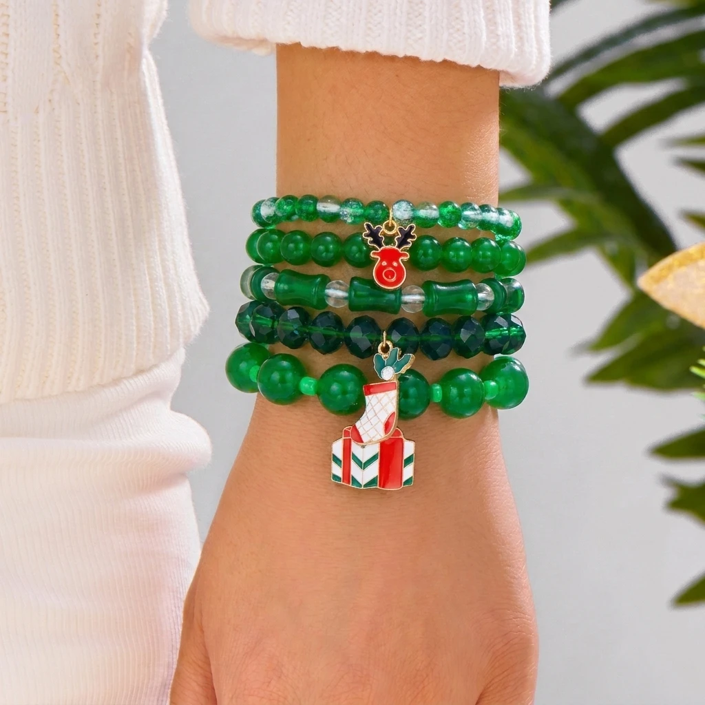 5 Stück Weihnachtsbaum-Elch-Anhänger-Armbänder für Frauen, handgefertigt, bunt, Kristall, mehrschichtig, Perlenarmbänder, Neujahr, Schmuck, Geschenke – Detail 3