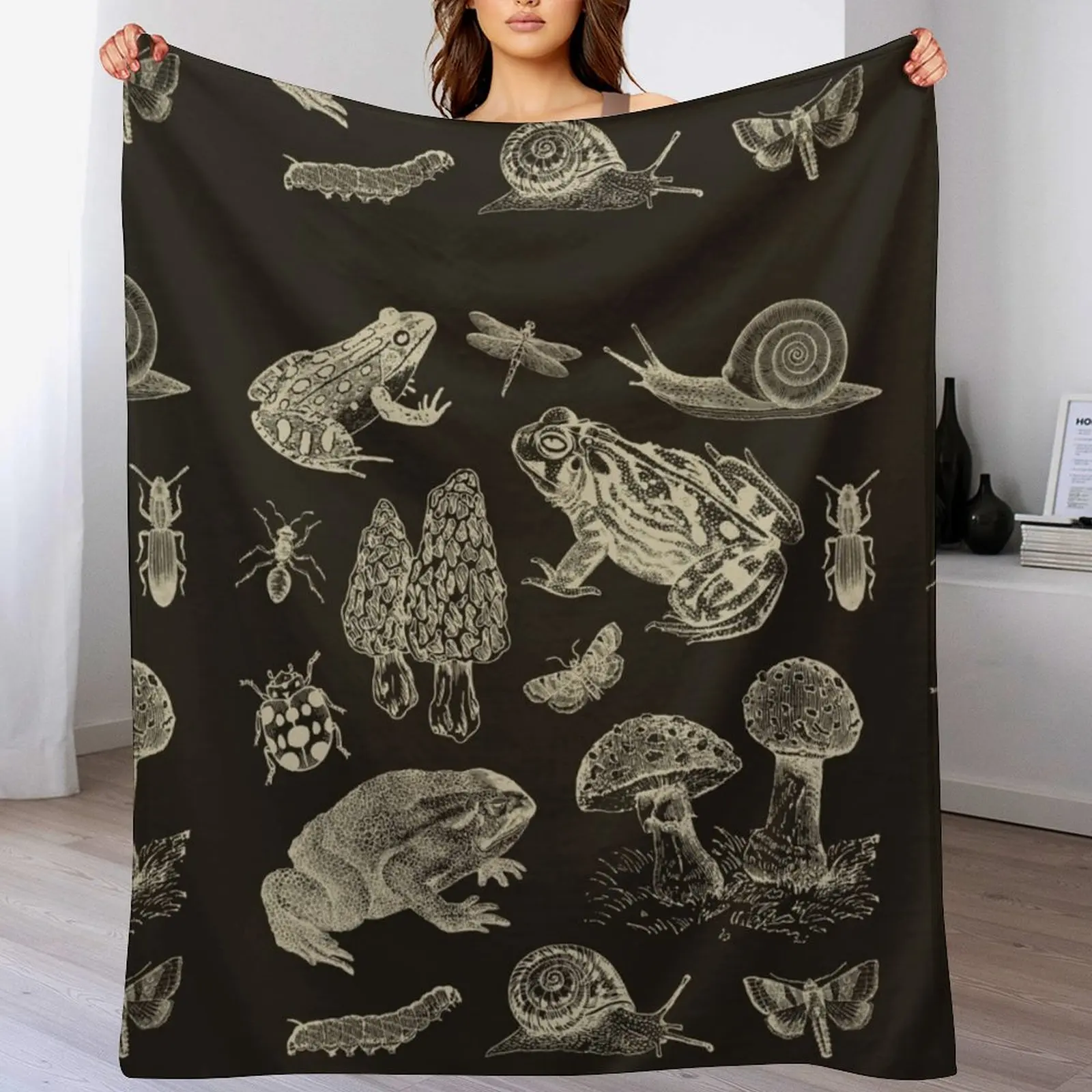 

Goblincore Vintage Biology: Nature Lover's Collection of Frog, Mushroom, Snail, and Moth Insects for Science and N Throw Blanket