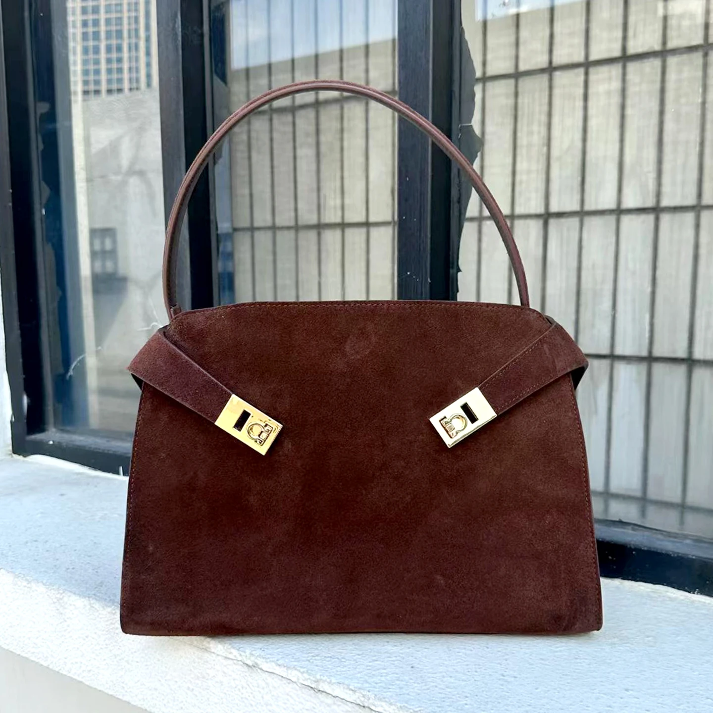 

Hug Bag Retro Suede Cowhide Handbag Women's Tote Bag Fashion Commuter Bag Simple And Versatile Genuine Leather, Large Capacity