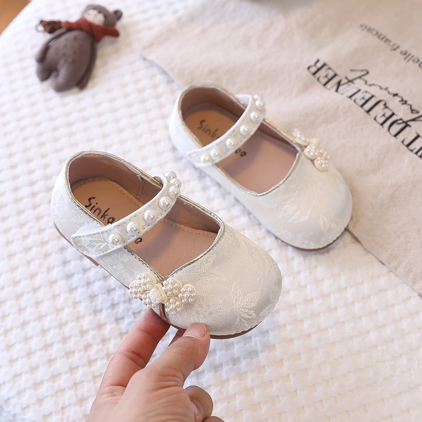 Toddler Girls Pearl Flower Bow Mary Jane Shoes, Sweet Princess Flats Pearl Strap, Non-Slip Soft Sole Party Dress Shoes