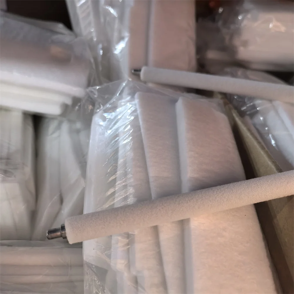 

4PCS Compatible Charge Roller Cleaning Roller For Xerox C8030 8035 8045 8055 8070 7525 7530 7535 7545 7830 7855 7845 PCR