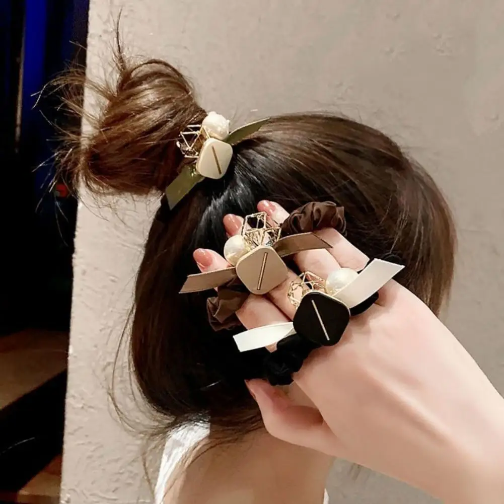 

Pearl Hair Elastic Decorative Hair Scrunchie 2pcs Rhinestone Faux Pearl Hair Scrunchies High Elasticity Soft Pleated Fabric Ties