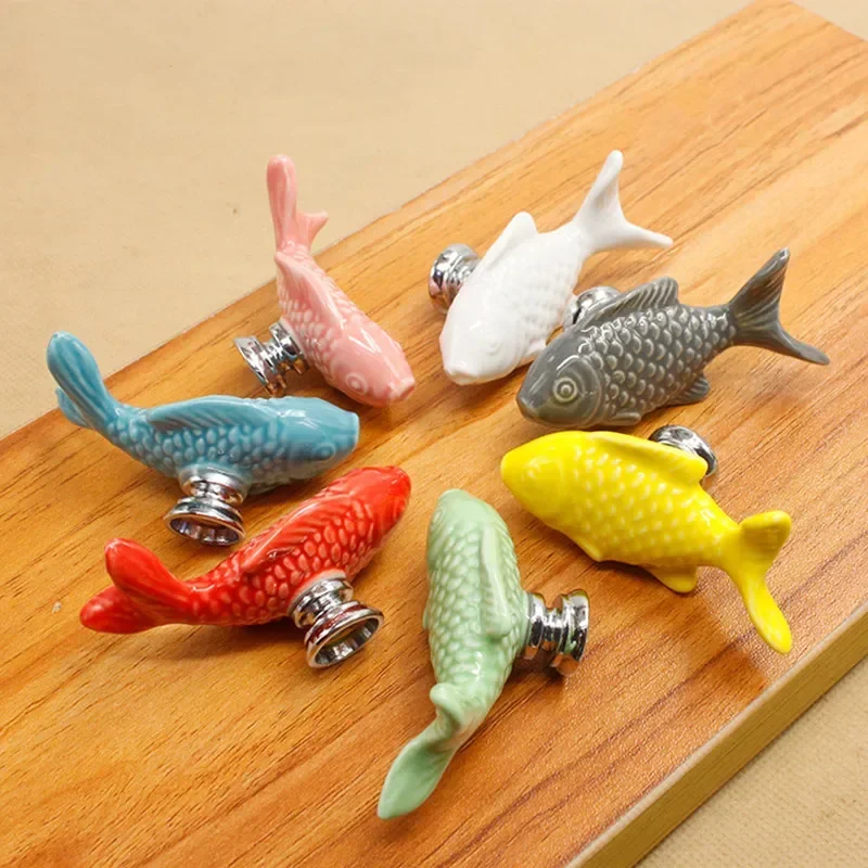 2pcs Ceramic Handle Seven Color Single Hole Handle Grass Fish Wardrobe Cabinet Drawer Shoe Cabinet European-style Hand-in-hand