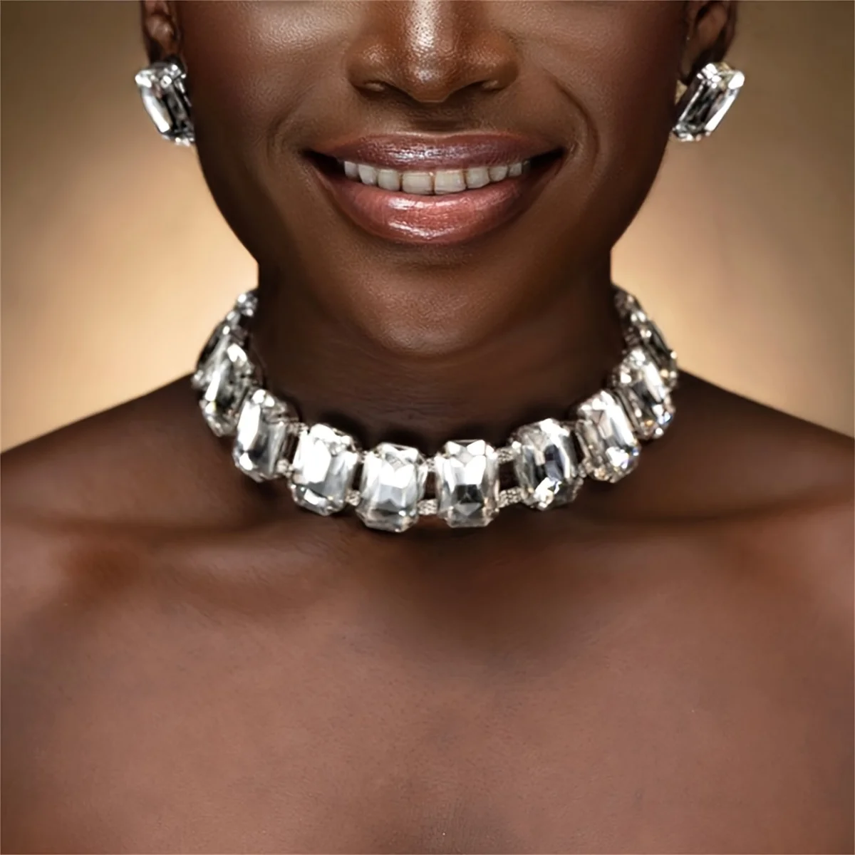 yZ[z֒ꂽ`̃CXg[̃lbNXZbg,p,傫ȃNX^̃CO,ĨWG[,gfB,2023, 2