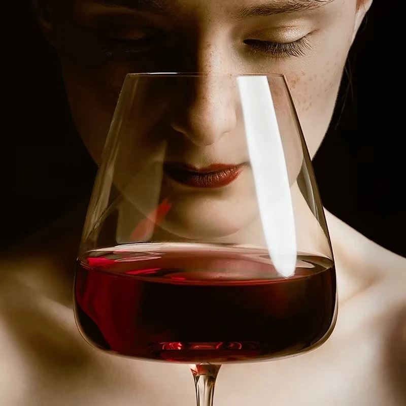 720 مللي قاع مقعر كبير مصنوع يدويًا كأس نبيذ أحمر كريستال بورجوندي بوردو كأس فني كبير لتذوق البطن
