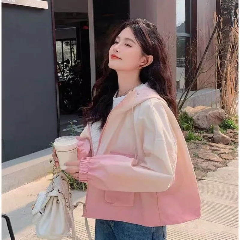 Work Women 2025 New Loose Age-reducing Design Gradient Color Jacket Top