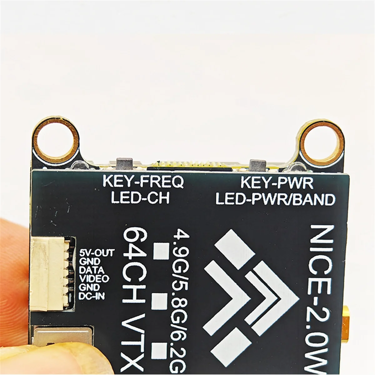 

5,8G VTX 2W 64CH FPV видеопередатчик PAL/NTSC Поддержка TBS OSD Регулировка параметров для FPV RC Дрон дальнего действия_A02I