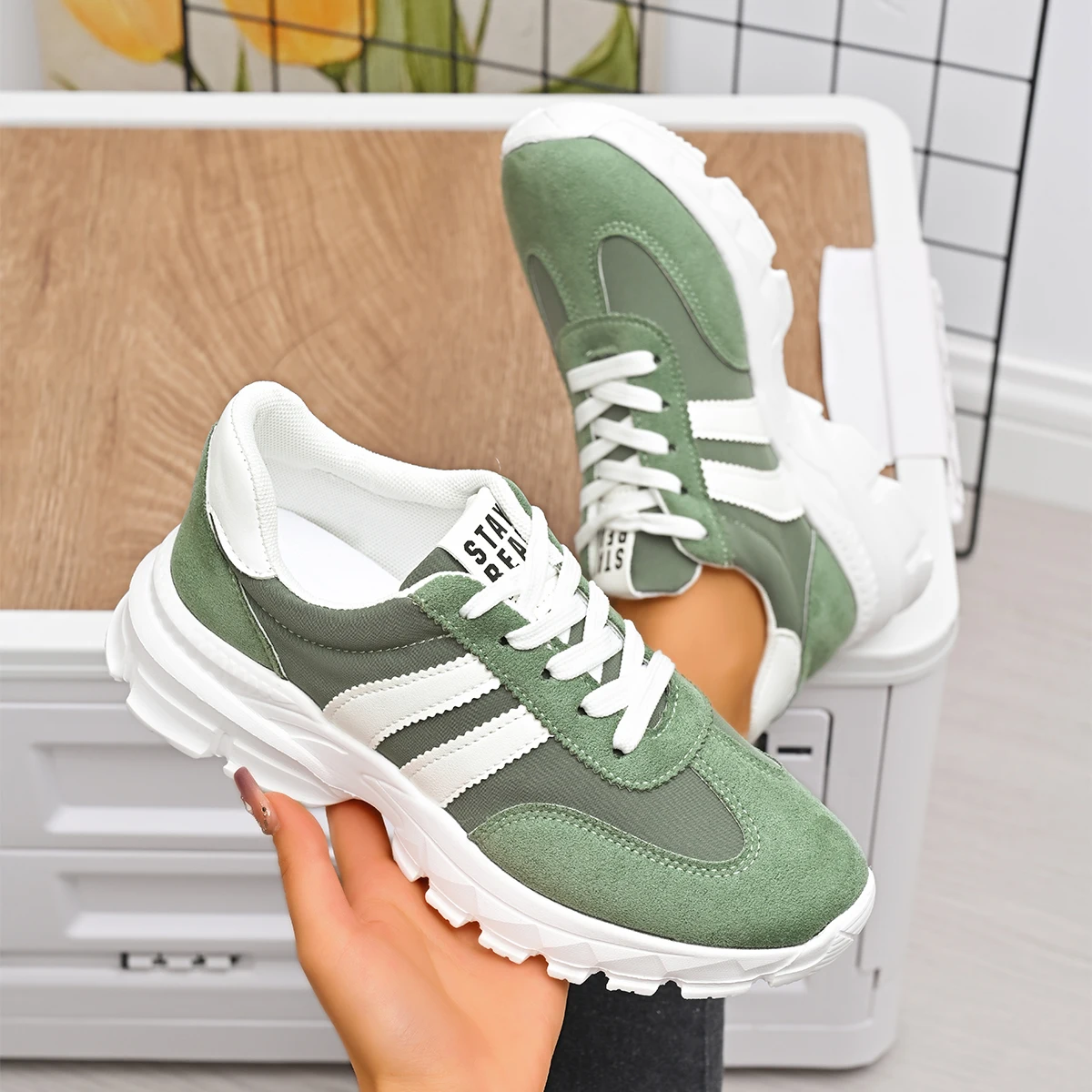 

Women Anti-slip Sneakers Spring Casual Flat Sneakers Women Outdoor Autumn Comfortable Brand Shoes Luxury Vulcanize Shoes Women