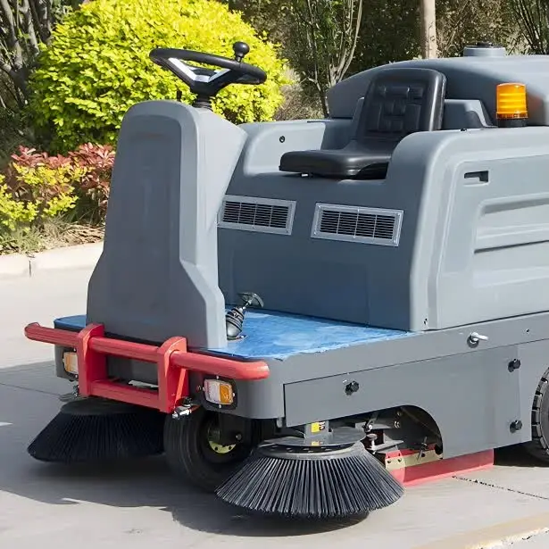 YG Customized High Performance Automatic Road Cleaning Truck Floor Washing Machine Industrial Road Sweeper Square