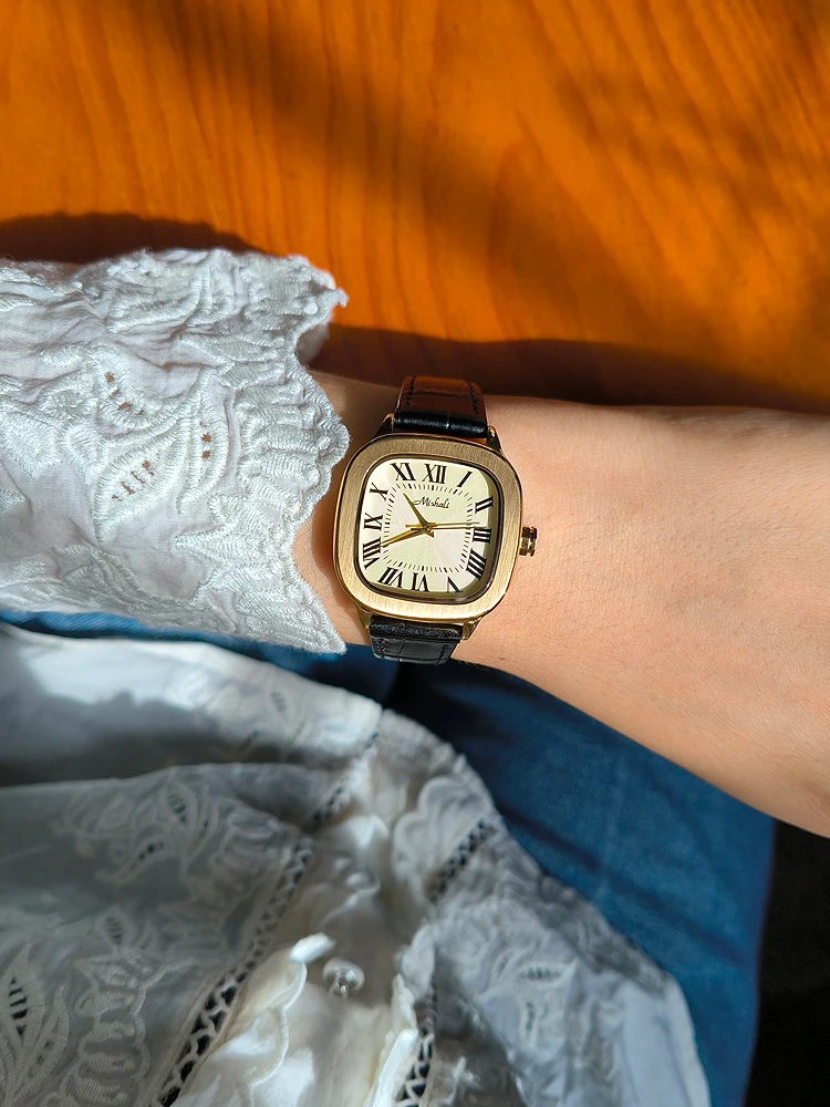 ساعة نسائية أصلية، قرص كبير، طراز فاخر، وصول جديد 2026، ساعة نسائية عصرية بطبعة جلد الفهد الراقية #3