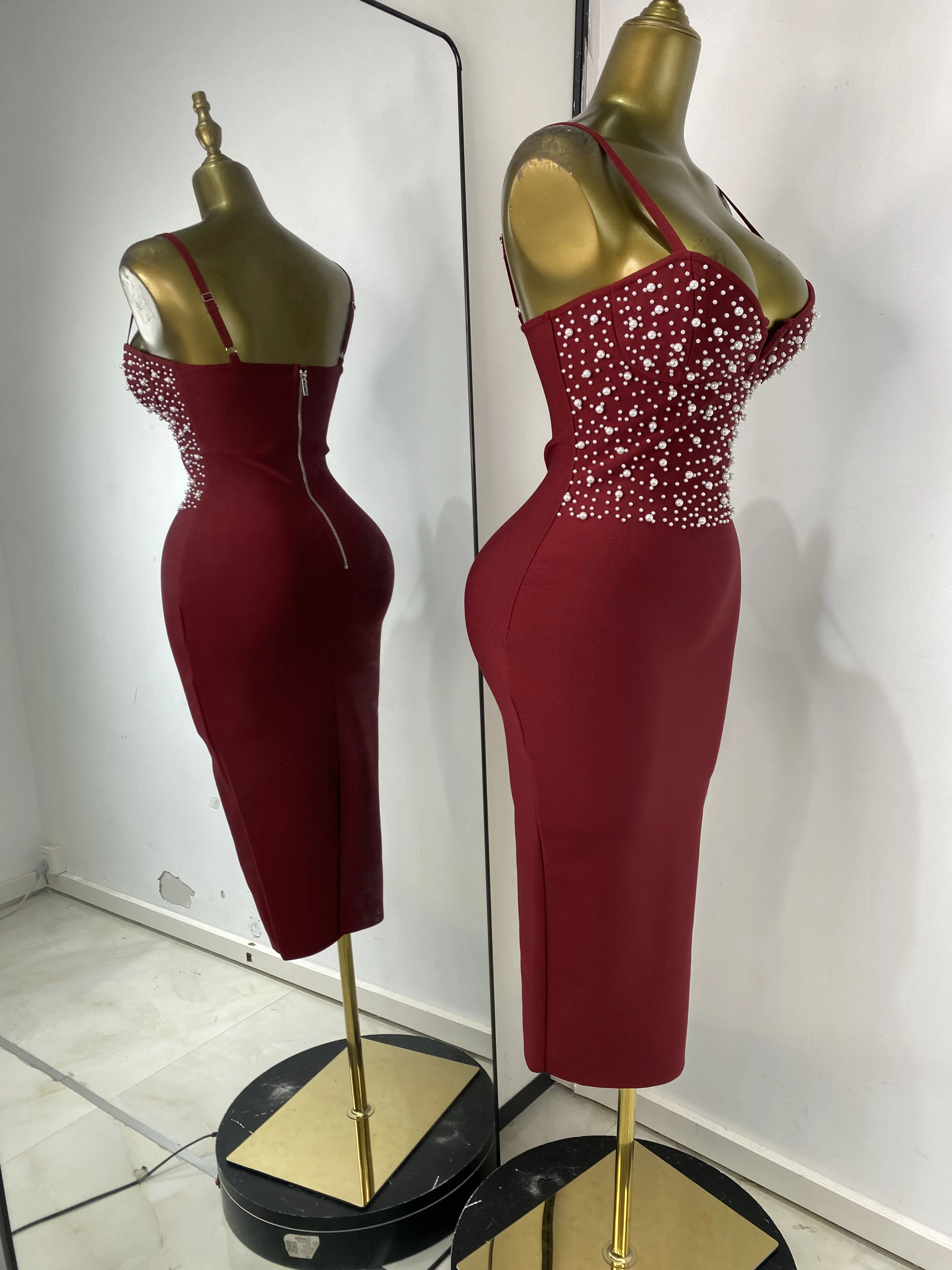 أزياء المرأة بورجوندي ضمادة اللباس السباغيتي حزام الخامس الرقبة اللؤلؤ التطريز طول الركبة OL الأعمال فساتين الحفلات المسائية