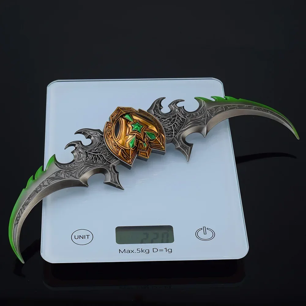 29cm Welt von Warcraft Waffe Warglaive von Azzinoth Illidan Azeroth 29cm Metall Anime Spiel ungeschnittene Waffe Modell Handwerk Geschenk Spielzeug