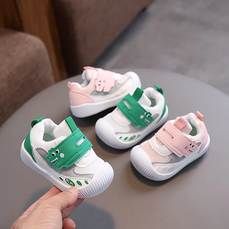 Super soft toddler shoes for babies in spring and autumn new style baby shoes for toddlers with soft sole, breathable function,