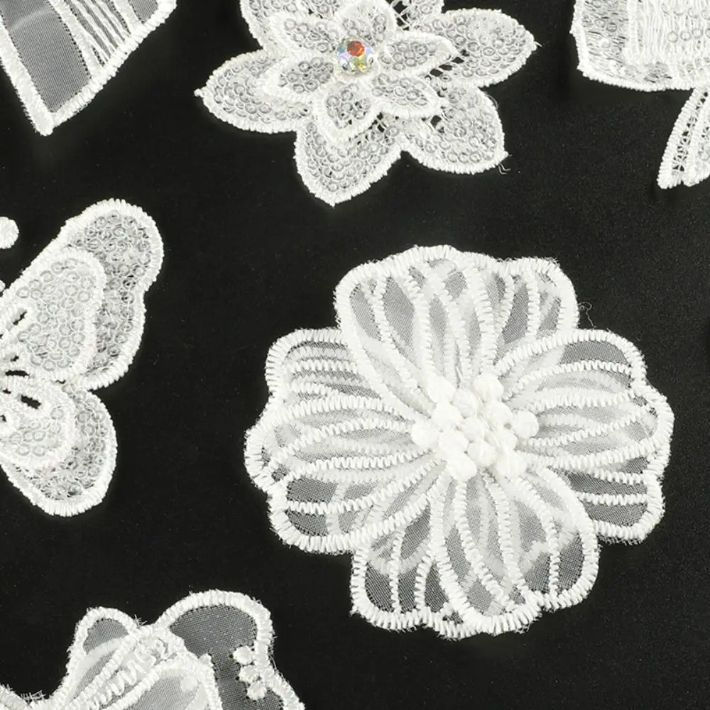 縫い付け刺繍パッチハートイチゴ衣類バッジアクセサリー刺繍生地パッチ特殊形状 DIY アパレルアップリケ