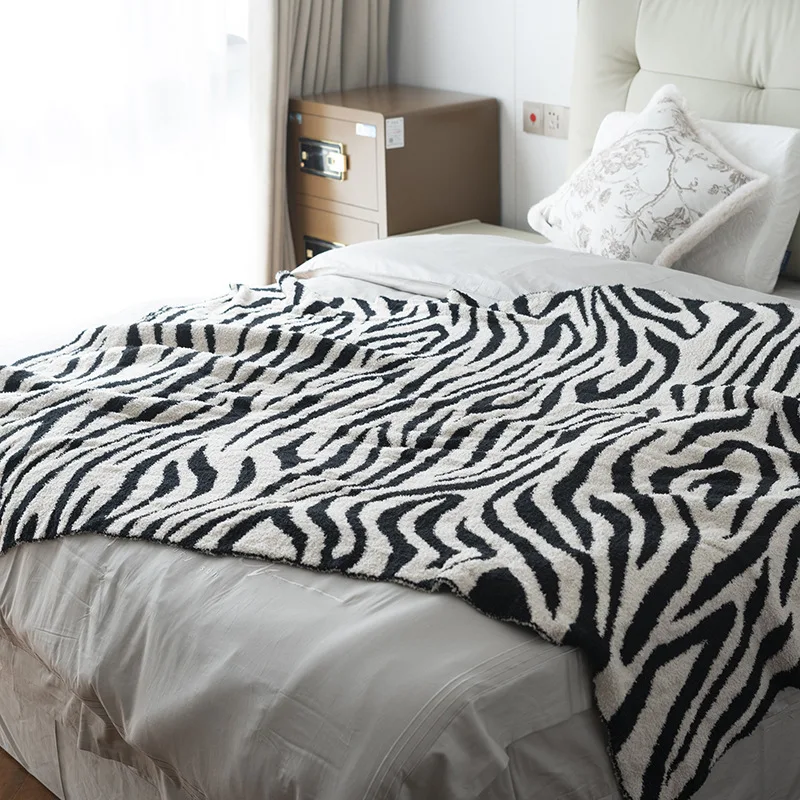 Ultra Soft Zebra Throw Blanket for Couch Ultra Soft Reversible Blanket Zebra Knitted Blanket Throw for Sofa & Bed