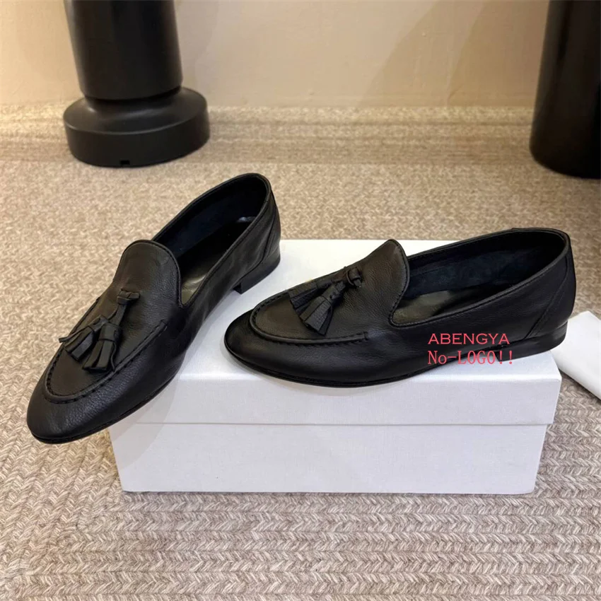 Hot Sales Leather Loafers Shoes Women Round Toe Tassel Holiday Mules Flat Shoes Autumn Casual Party Vacation Walking Shoes Women