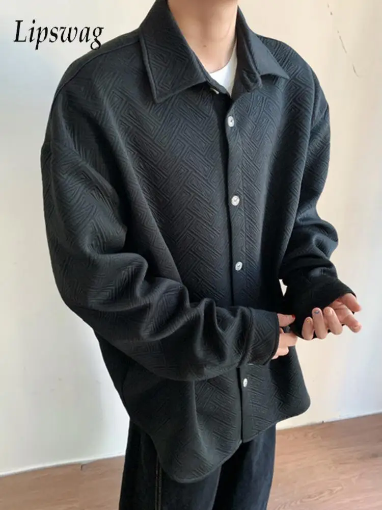 

Модные мужские жаккардовые текстурированные рубашки, топы, весенне-осенние уличные повседневные кардиганы с лацканами на пуговицах, мужские стильные однотонные рубашки